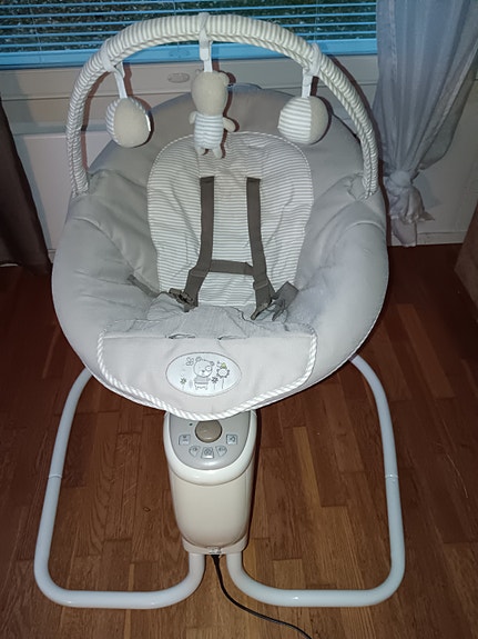 Akta Gracon Snuggleswing vauvakeinu