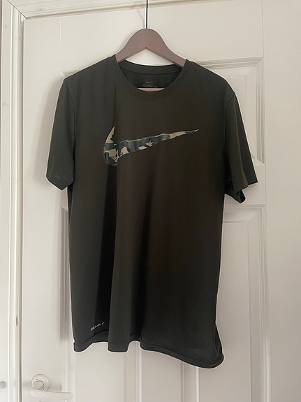 Nike dri-fit, T-paita, L