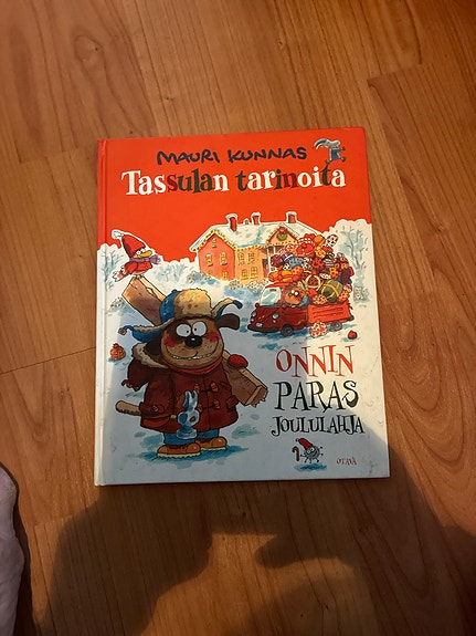 Mauri Kunnas: "Tassulan tarinoita - Onnin paras joululahja", kirja