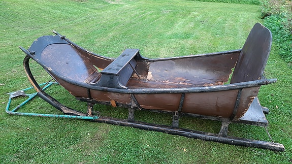 Vanha puinen reki