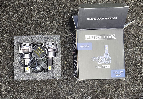 Myydään uudet Purelux D2S 35w led valot autoon