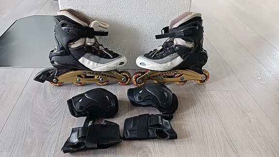 Salomon rullaluistimet koko 28.5 (UK 10) musta-kulta