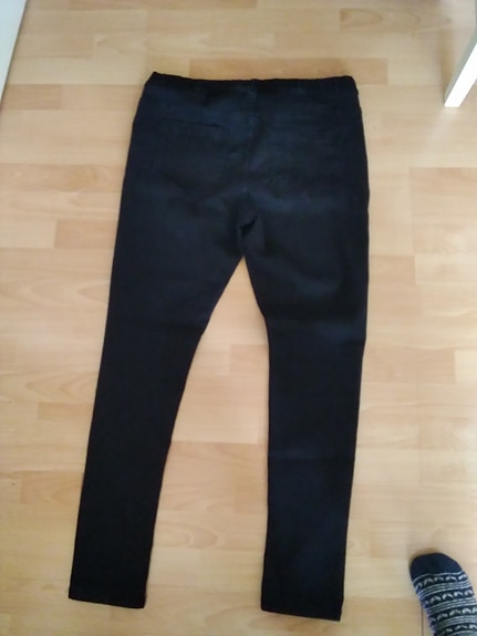 Mustat legginsit