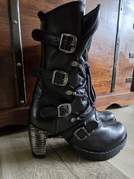 New Rock saappaat naisten koko40