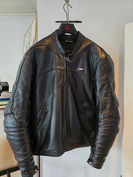 Alpinestars nahkatakki koko 58