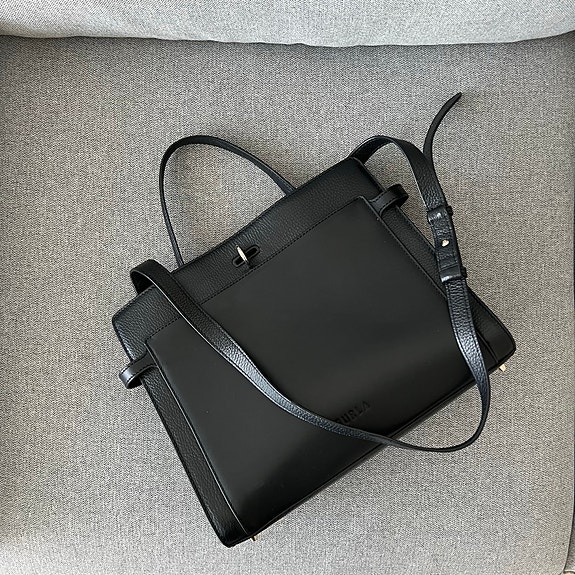 Furla laukku