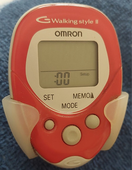 Omron Walking Style II askelmittari punainen