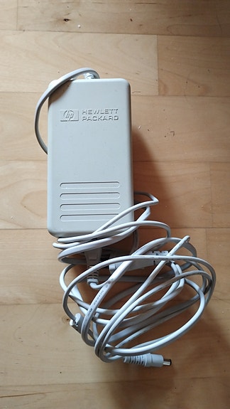 HP adapteri ja johdot