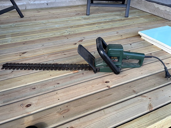 Black & Decker GT240 pensasleikkuri