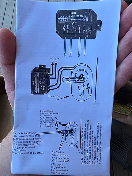 Product image 3 of 3