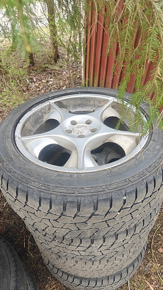 20" allseason renkaat vanteilla