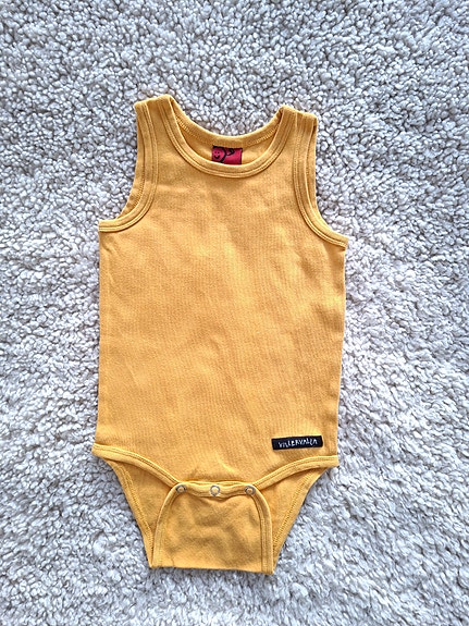 80 cm Villervalla hihaton body