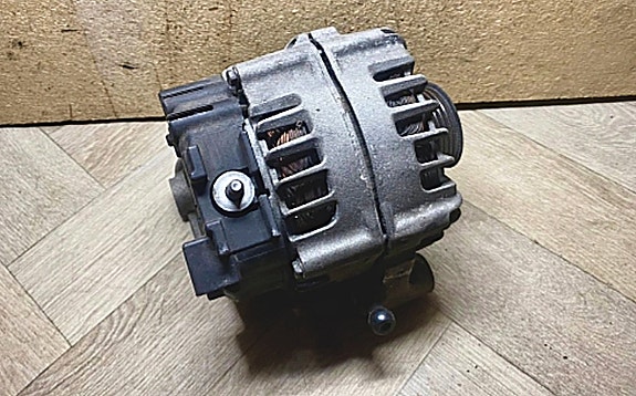 BMW laturi Valeo e90 e91 e92 e93