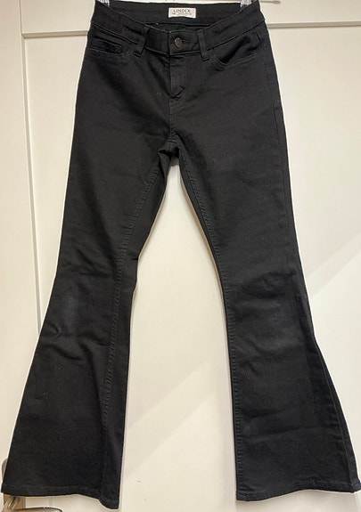 Tyttöjen farkut bootcut lev. Lahje 146 152 säätövyöt. mustat Lindex hyvät Freja