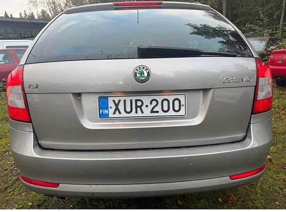 Skoda Octavia Kombi takaluukku