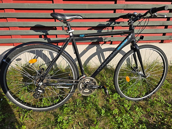 Nakamura kaupunkipyörä 28" miehille