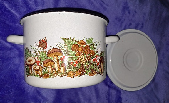 Iso emalikattila USSR vintage sienikuvio