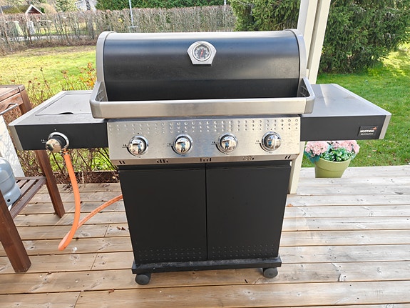 Product image 1 of 2