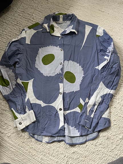 Marimekon unikko kauluspaita