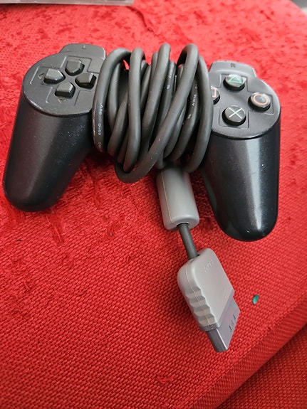Sony PlayStation 1 ohjain musta