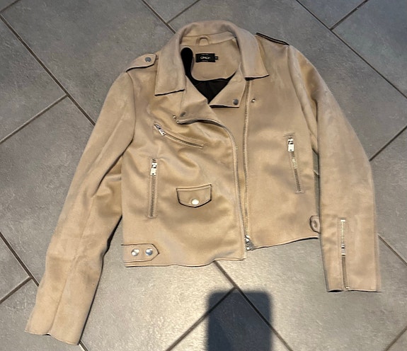ONLY tekonahkatakki koko 42 beige