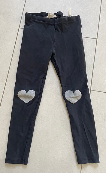 Mustat legginssit, koko 104
