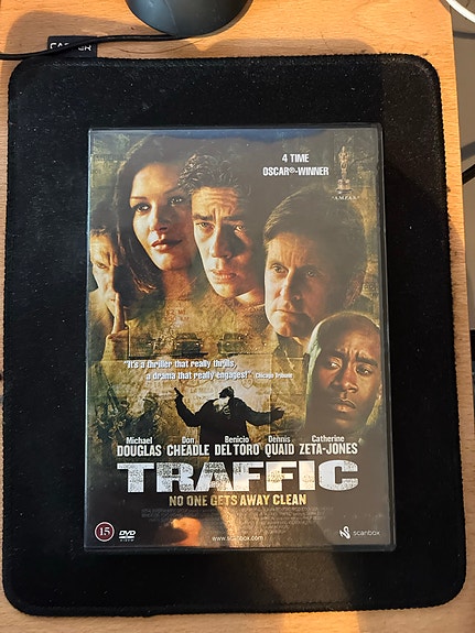 Michael Douglas, Dennis Quaid, Catherina Zeta-Jones: "Traffic", DVD-elokuva