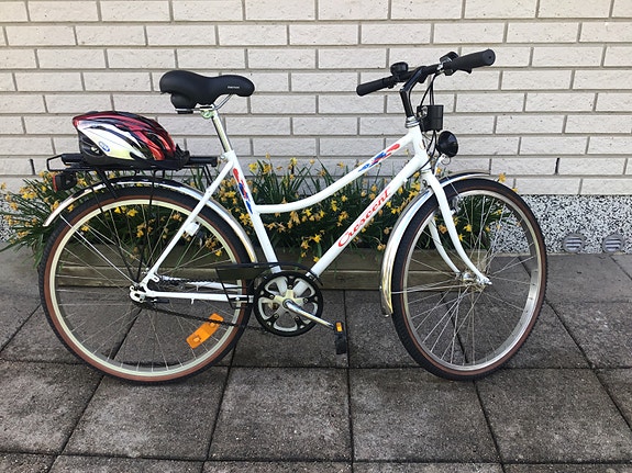 Nuorten naisten pyörä