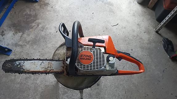 Stihl MS 230 moottorisaha