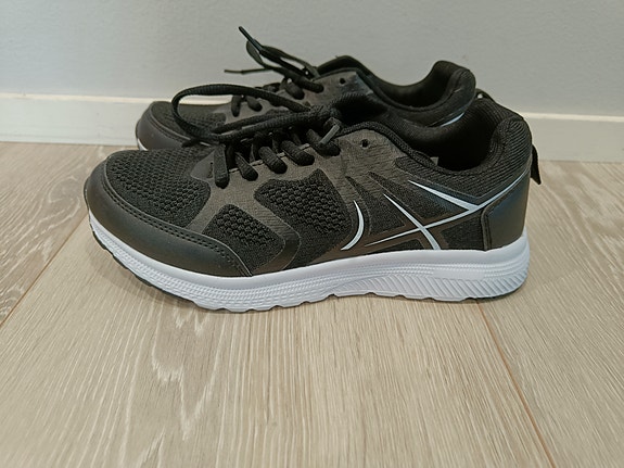 Future TT sport lenkkarit, koko 36.