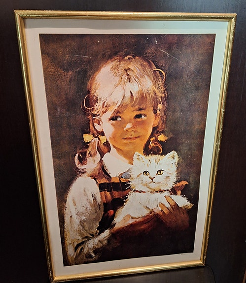 Vanha taulu tyttö ja kissa