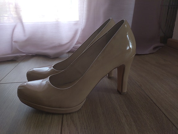 Tamaris koko 41 väri nude