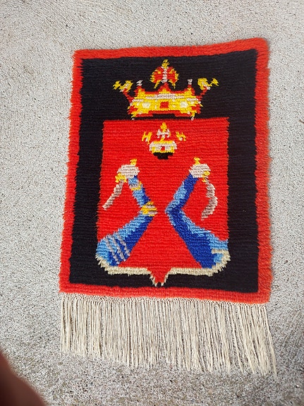 Ryijy  "Karjalan vaakuna" 44x56cm