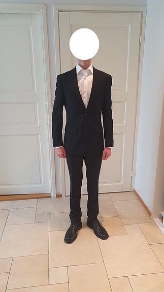 Tyylikäs puku nuorelle herralle + valkoinen kauluspaita