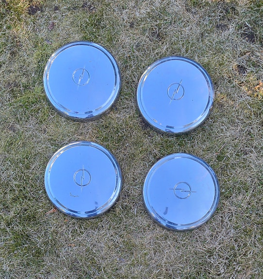 opel pölykapselit 4kpl