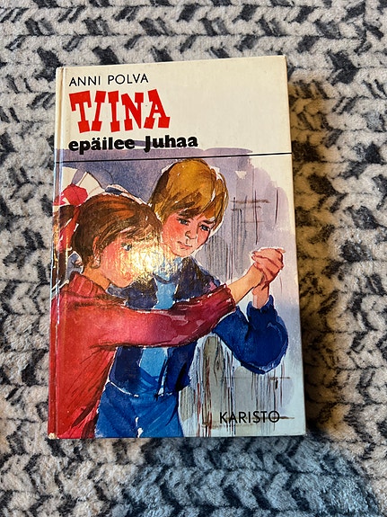 Anni Polva Tiina -kirjat