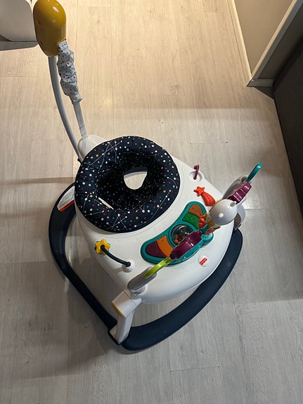 Fisher-Price Astro Kitty SpaceSaver Jumperoo hyppykiikku
