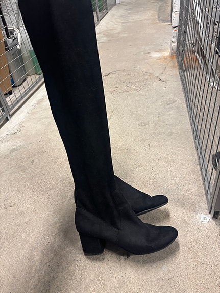 Steve Madden ylipolvensaappaat