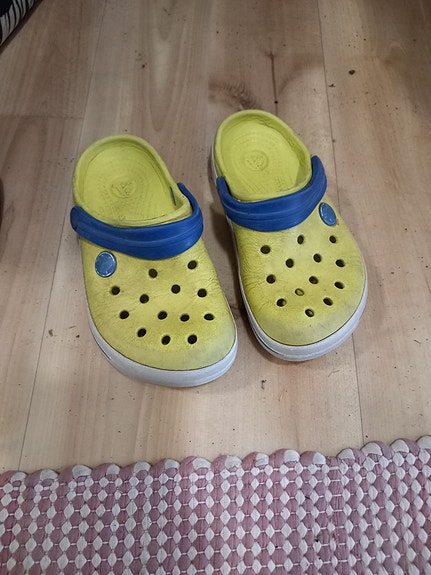Crocsit koko 26-27