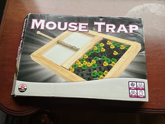 Hiirenloukku, puinen lautapeli