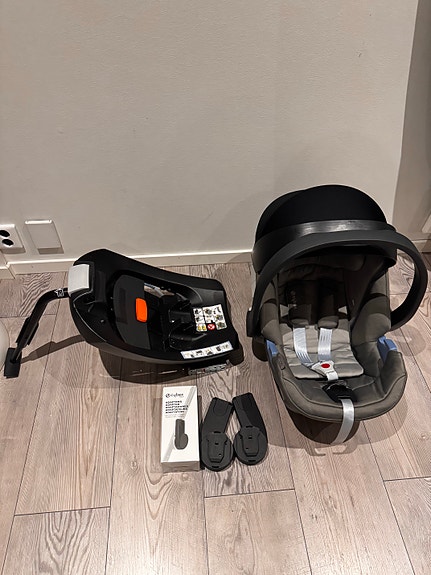 Cybex Aton 5 turvakaukalo, Base 2-FIX Isofix telakka ja adapterit