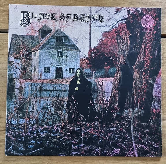 Black Sabbath LP-levy Black Sabbath NM-