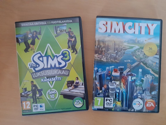 PC-pelit: Sims3 Luksuslukaalit ja SimCity