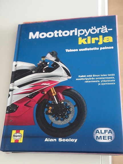 Moottoripyöräkirja Alan Seeley Alfa Mer