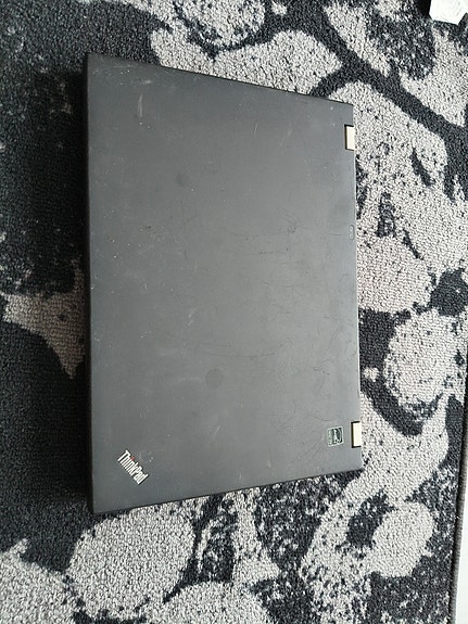 Lenovo ThinkPad T410 kannettava tietokone musta