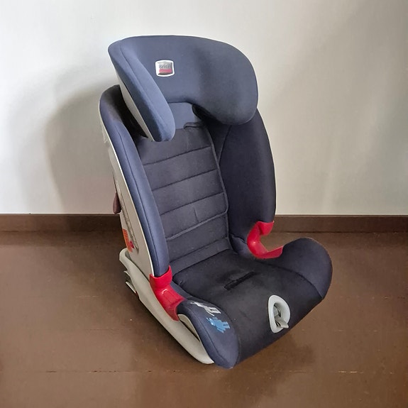 Britax Römer Advansafix II SICT turvaistuin tummansininen