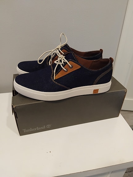 Uudet Timberland kengät 39