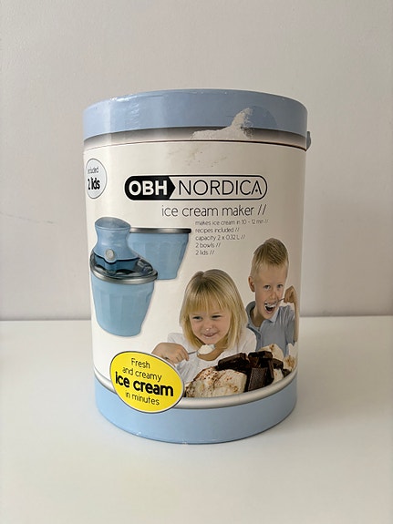Käyttämätön OBH Nordican jäätelökone (vaaleansininen)