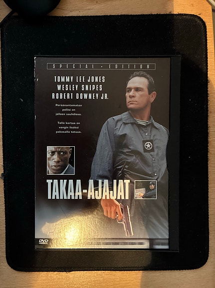 Tommy Lee Jones, Wesley Snipes: "Takaa-ajajat", DVD-elokuva