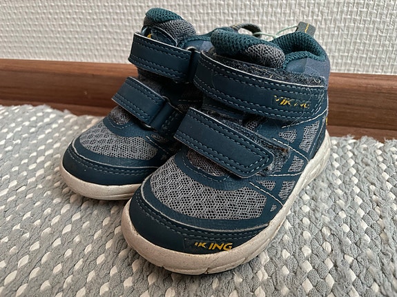 Viking goretex kengät 21